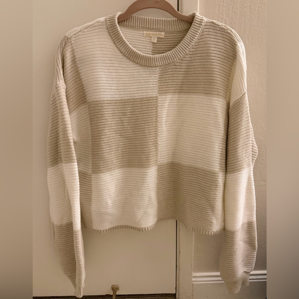 Moon & Madison Two-Tone Beige Sweater